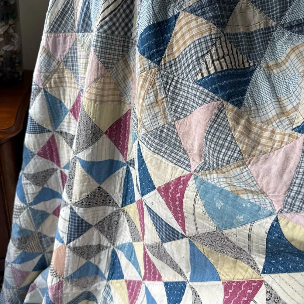 1903 Triangles Speculator Quilt - Picture 4 of 9